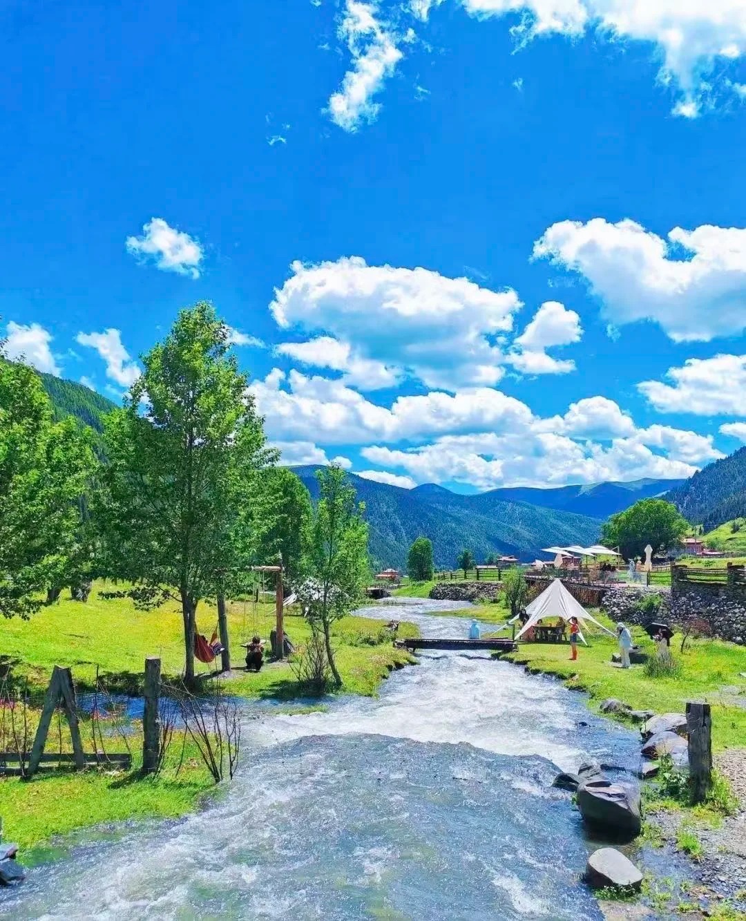 姑弄村